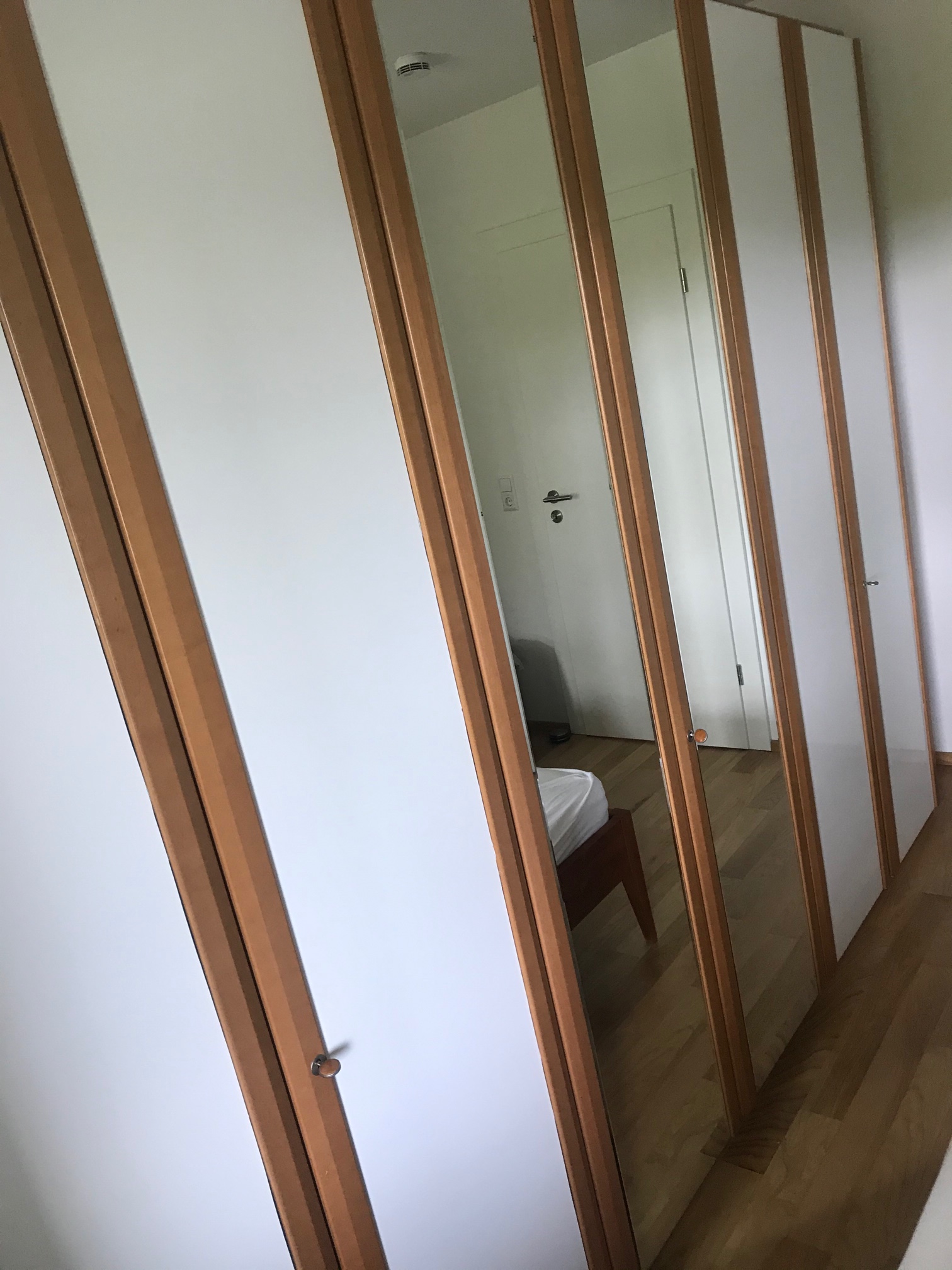 Schrank2