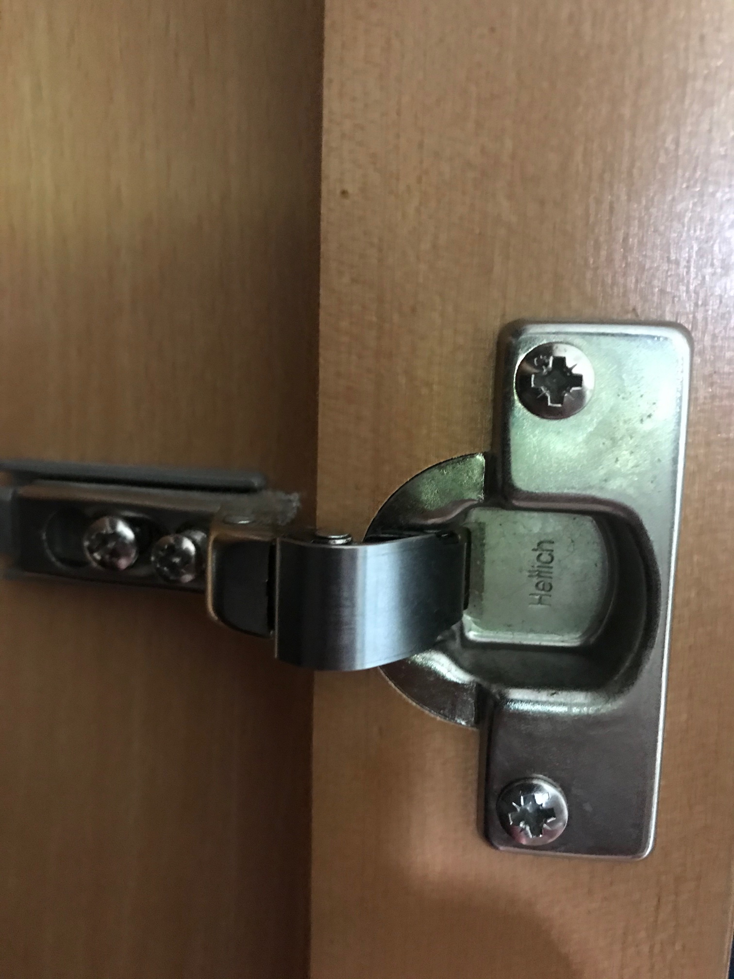 Schrank5